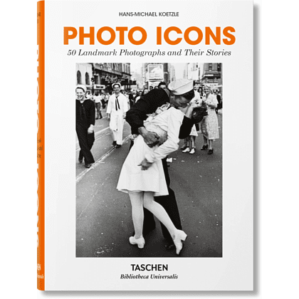 Книга на английском языке "Photo Icons. 50 Landmark Photographs and Their Stories" 